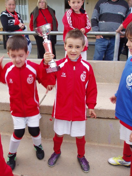 Foto RAFA JUNIOR CON LA COPA