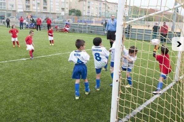 Foto RAFA LANZANDO UNA FALTA