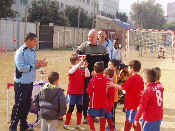 Foto DANI EL CAPITAN RECOGE LA COPA