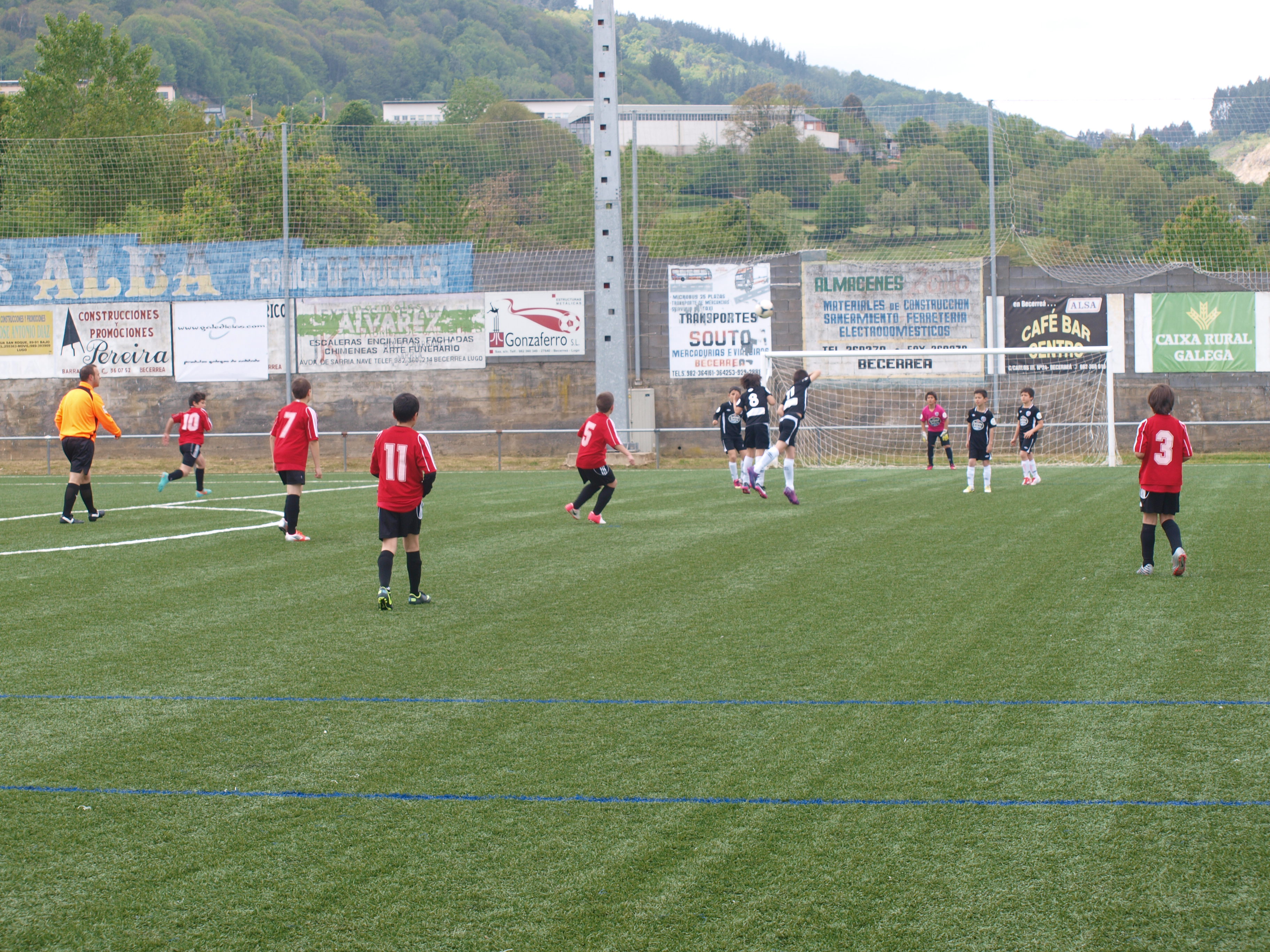 Foto UNO DE LOS ATAQUES DEL C.D. LUGO
