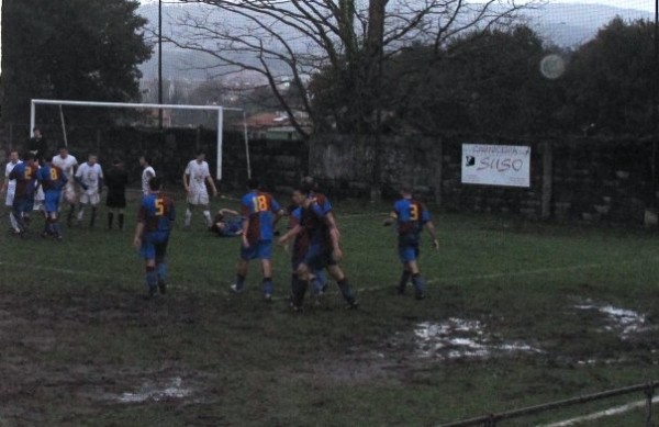Foto Penalty e tangana no maracaná