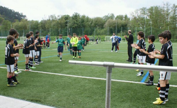 Foto PASILLO AL CAMPEÓN