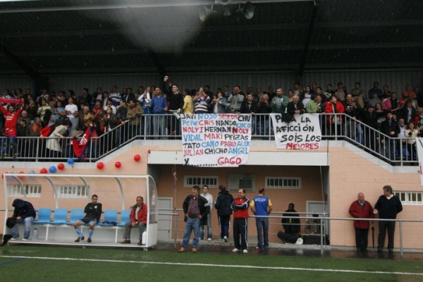 Foto A grada a rebentar!